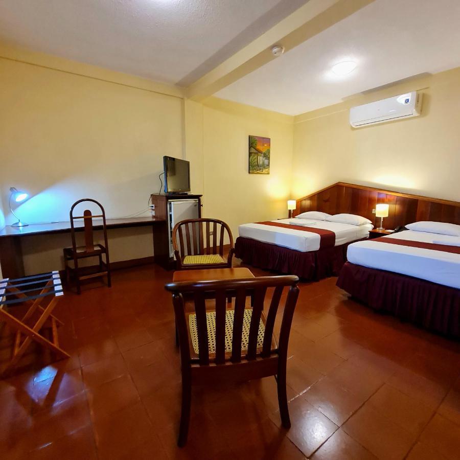 Hotel Austria เลออน ภายนอก รูปภาพ